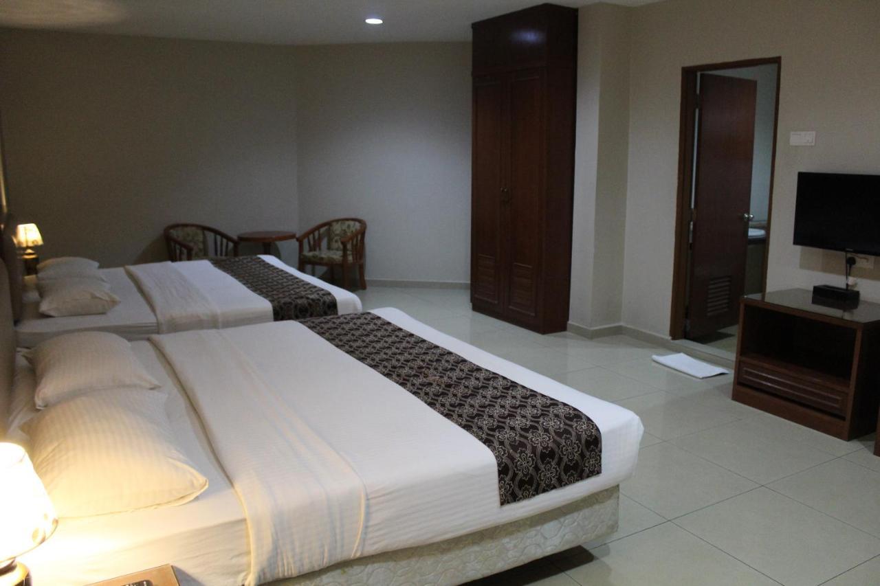 Hotel Palm Inn Butterworth Exterior photo