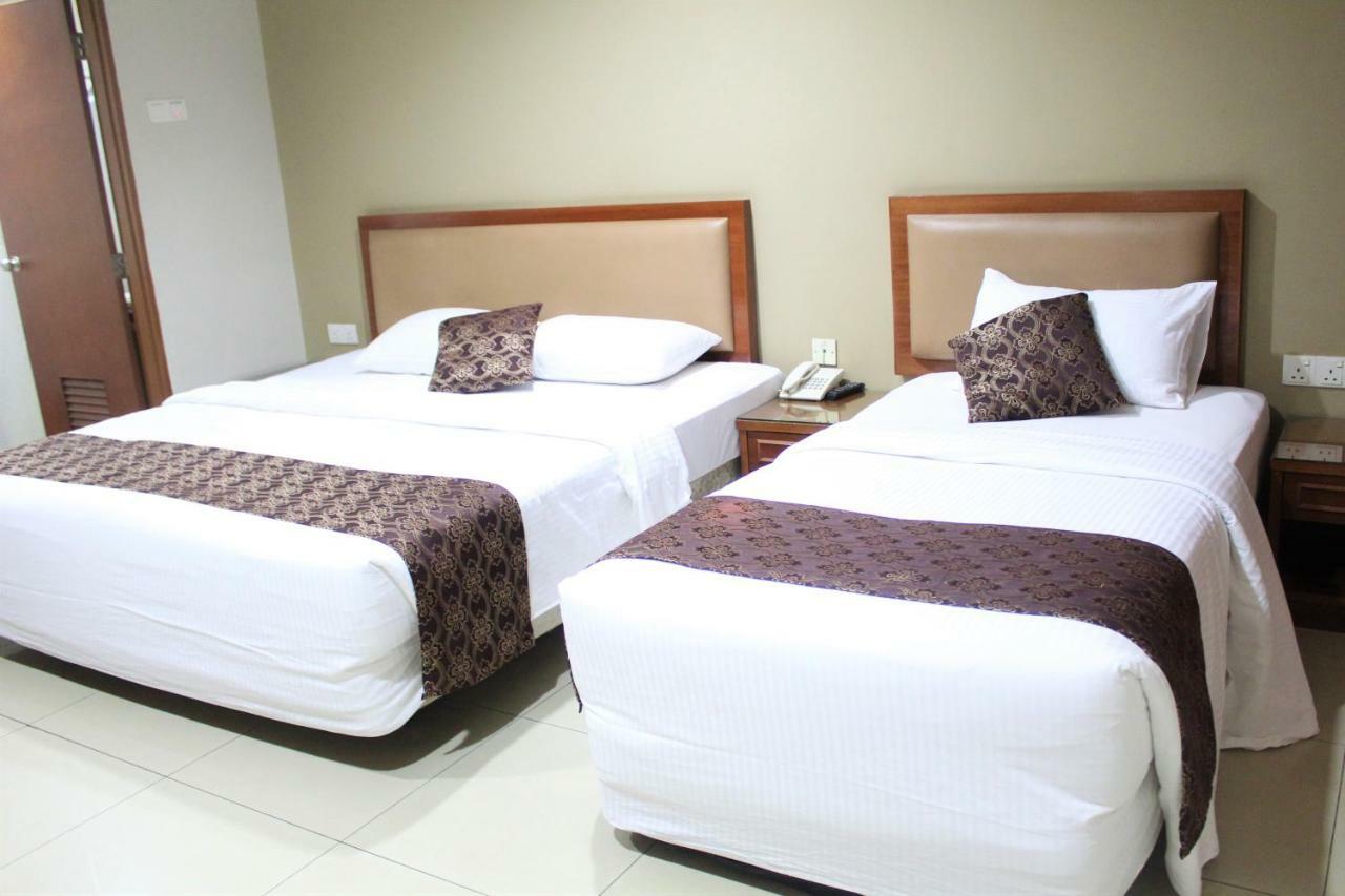 Hotel Palm Inn Butterworth Exterior photo
